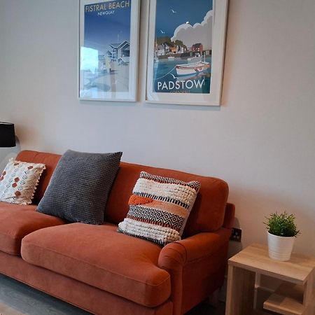 Saltwater Suites At Fistral New Quay Esterno foto