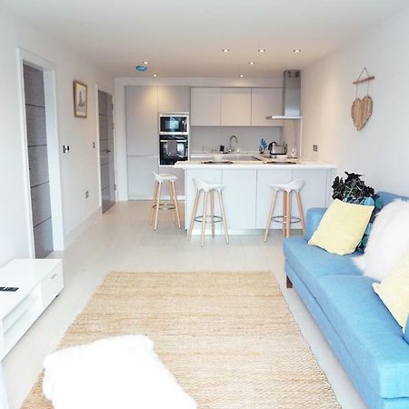 Saltwater Suites At Fistral New Quay Esterno foto
