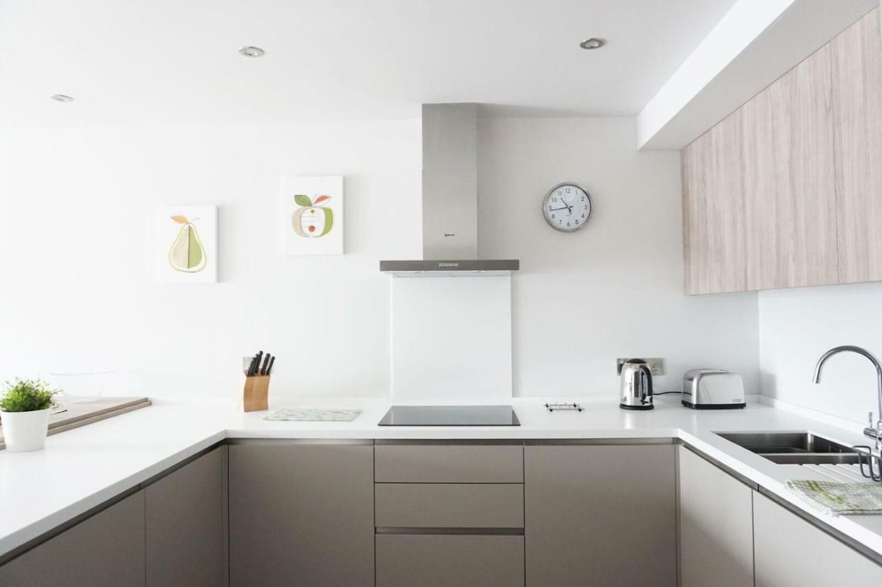 Saltwater Suites At Fistral New Quay Esterno foto