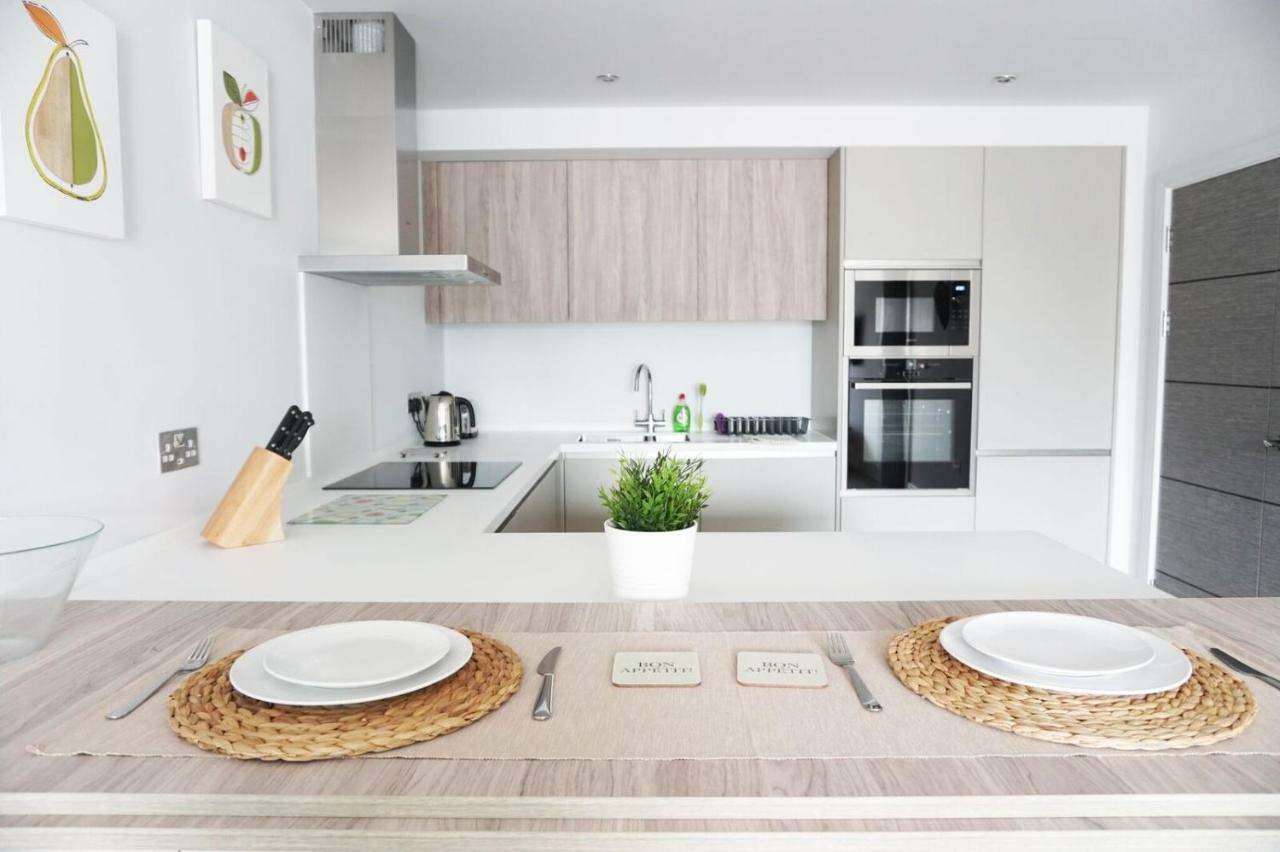 Saltwater Suites At Fistral New Quay Esterno foto